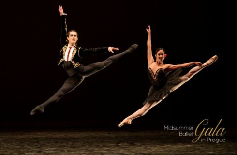 Madoka Sugai a Razmik Marukyan v pas de deux z Dona Quijota (Midsummer Ballet Gala 2025, foto Serghei Gherciu)